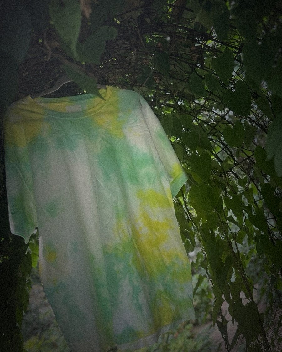 Green and lime ice-dye piece